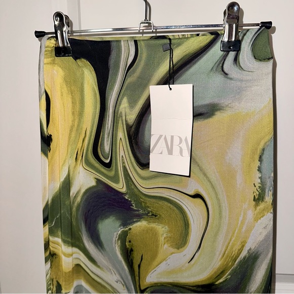 ZARA Bloggers Fav Skirt - Picture 10 of 15